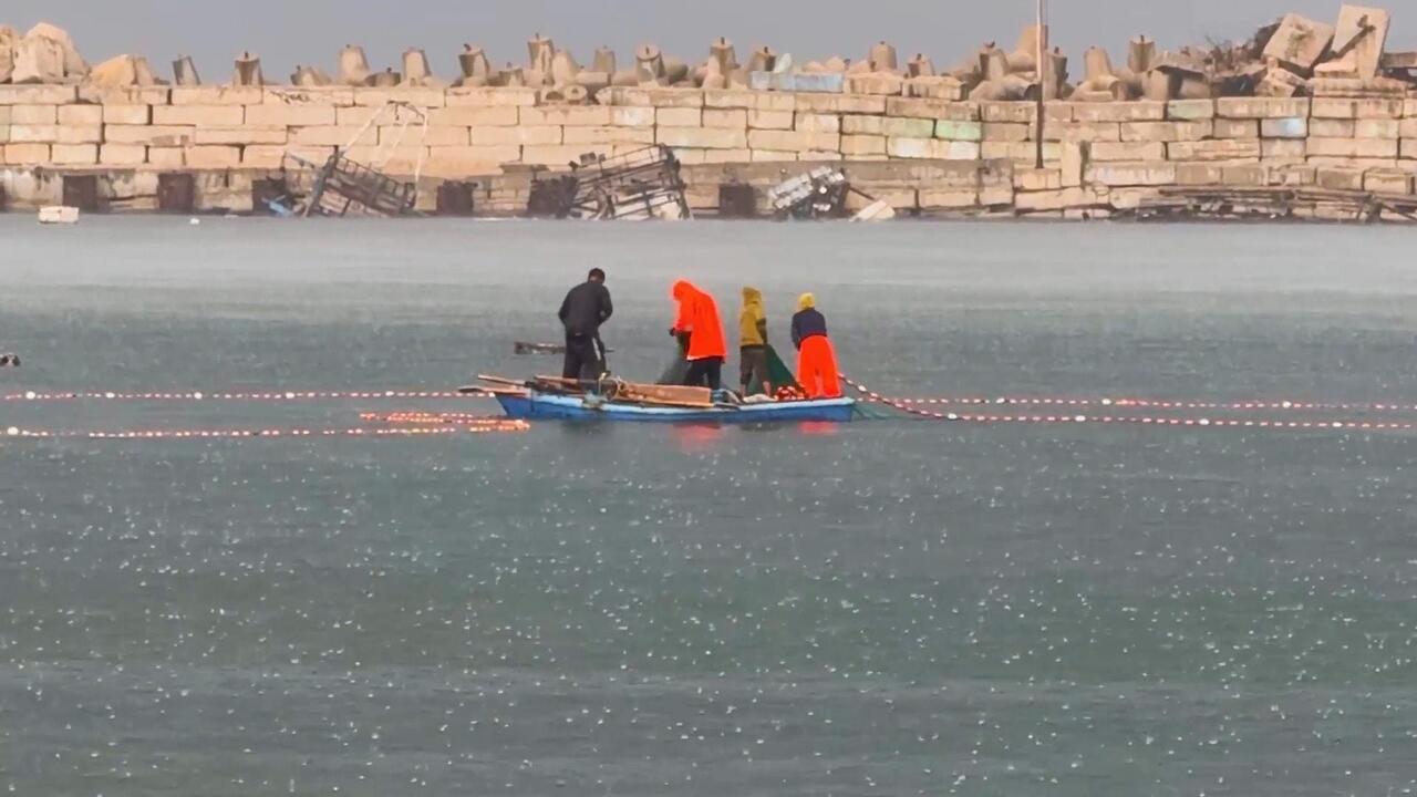 صيادو غزة يعانون من نقص الإمكانيات وقيود إسرائيلية رغم انتهاء الحرب