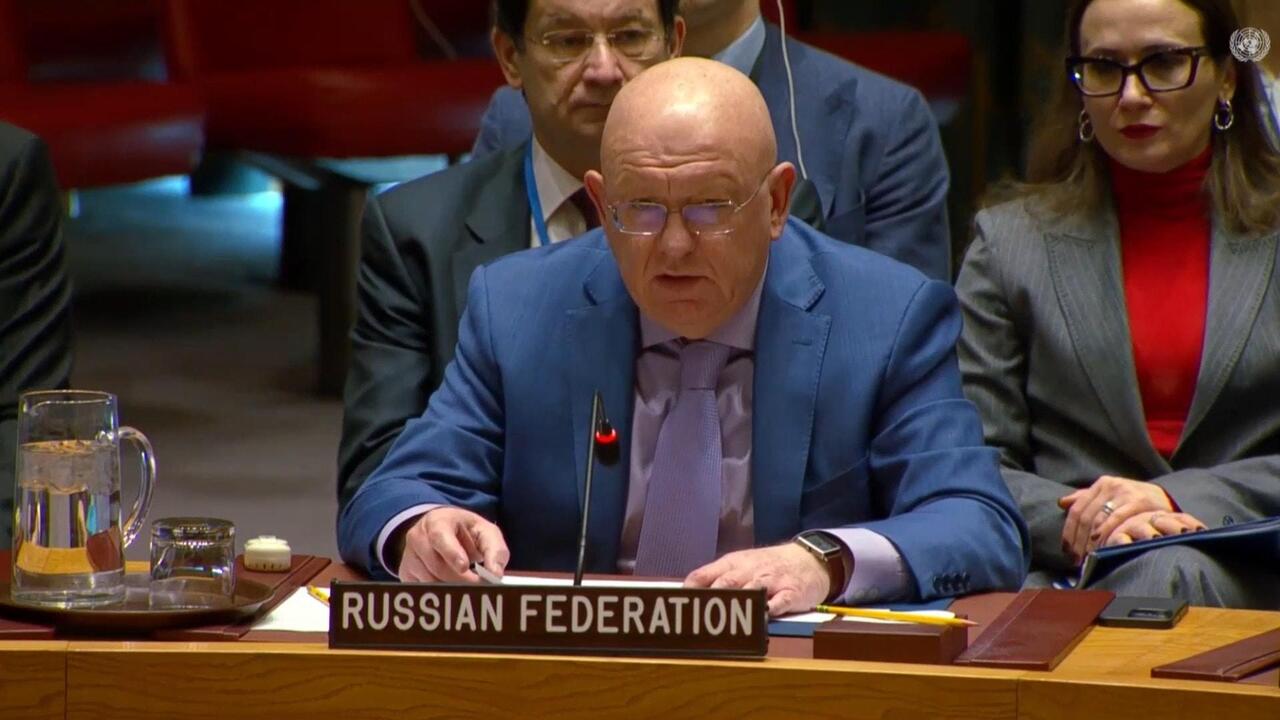 مندوب روسيا يشكر الولايات المتحدة على "محاولة إيصال الحقيقة الواضحة إلى العقول المشتعلة"
