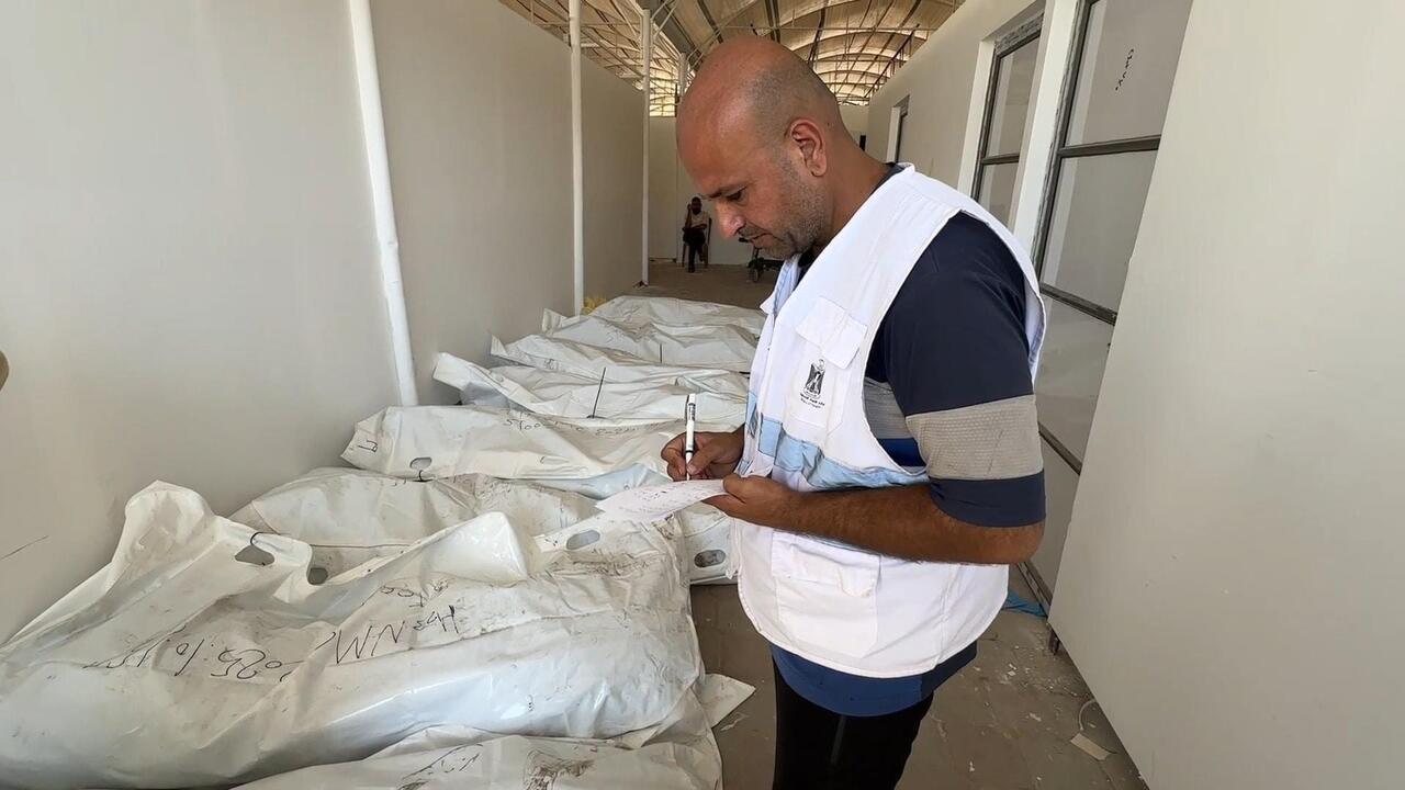 وزارة الصحة الفلسطينية تستلم جثامين 15 فلسطينياً أفرجت عنهم إسرائيل