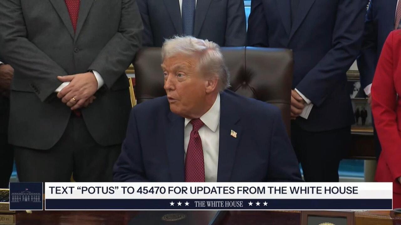 ترامب يشيد باجتماع بوتين وويتكوف ويقول إن زيلينسكي "لا يملك أوراقاً"