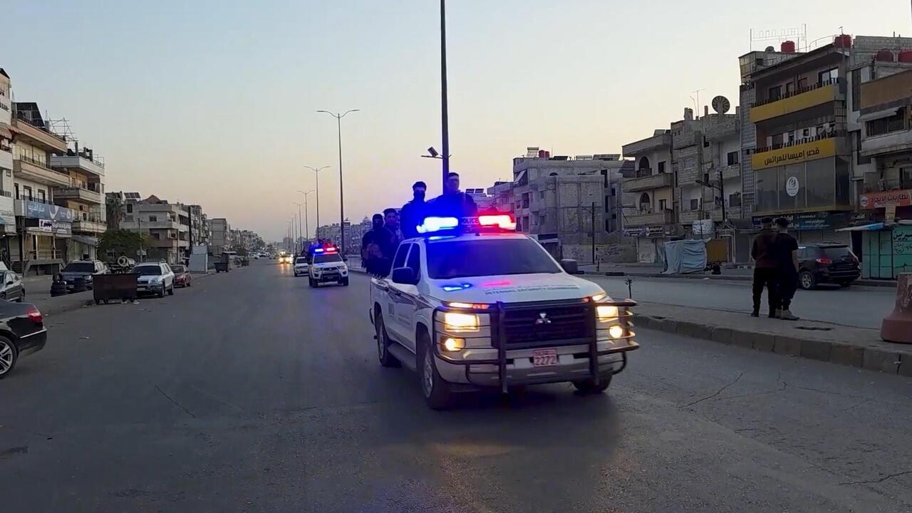 الأمن العام للحكومة الانتقالية السورية ينتشر في حمص بعد هجوم نفذه "مسلحو قبيلة بني خالد"
