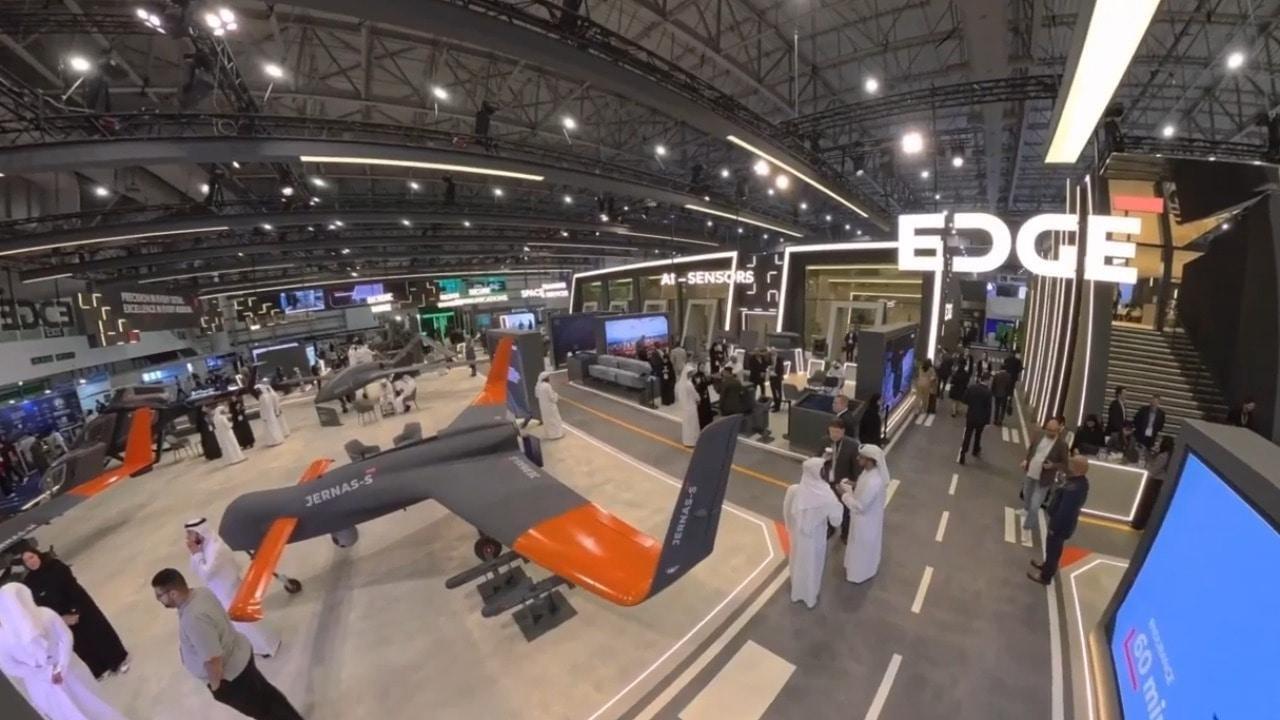 شركة "إيدج" الإماراتية تكشف عن 42 منتجا دفاعيا جديدا في معرض دبي للطيران 2025