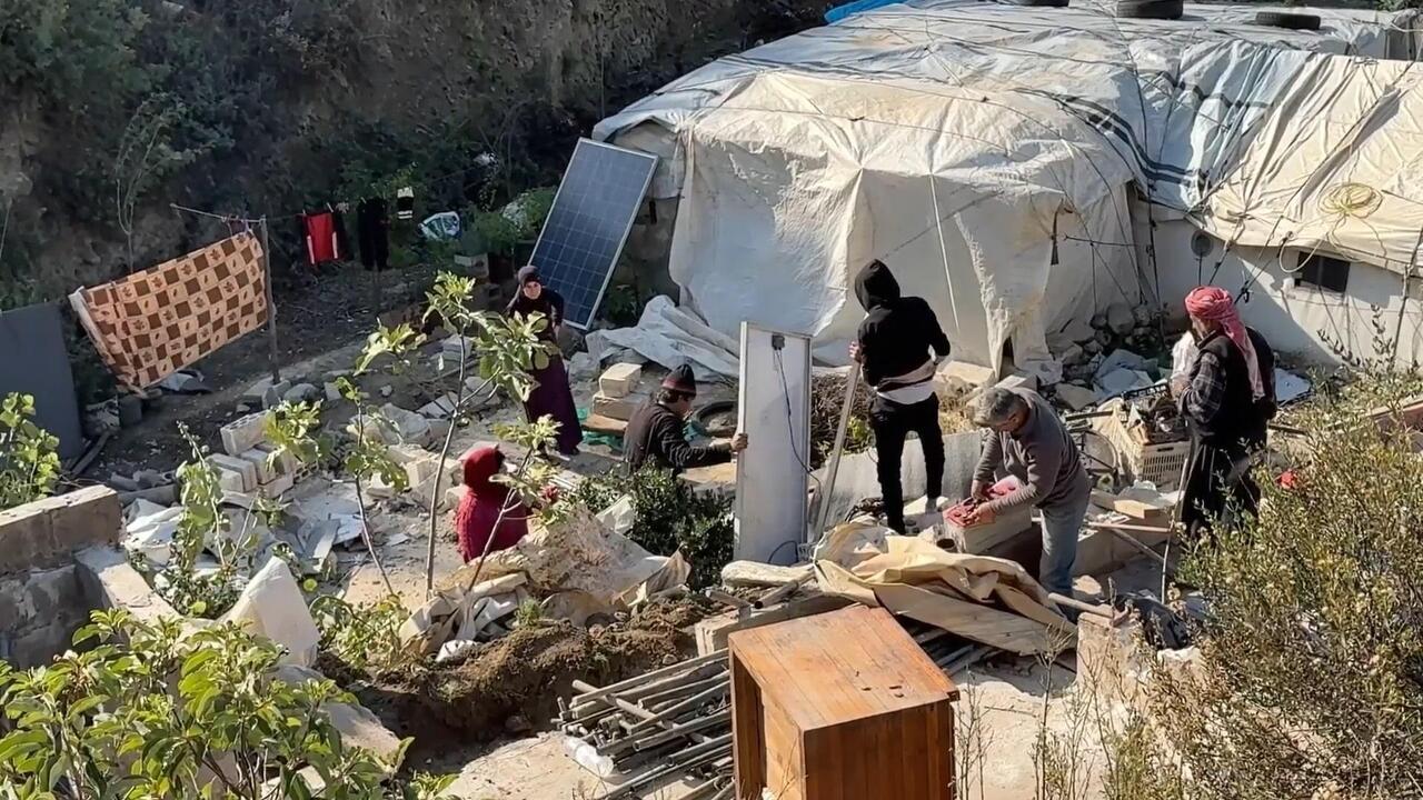  مخيمات النازحين في خربة الجوز بريف إدلب تواجه شتاءً قاسياً وسط غياب الخدمات