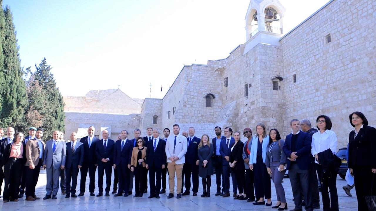 بلدية بيت لحم ترحب بوفد دبلوماسي أجنبي رفيع المستوى وتؤكد "المدينة آمنة ومفتوحة للجميع"