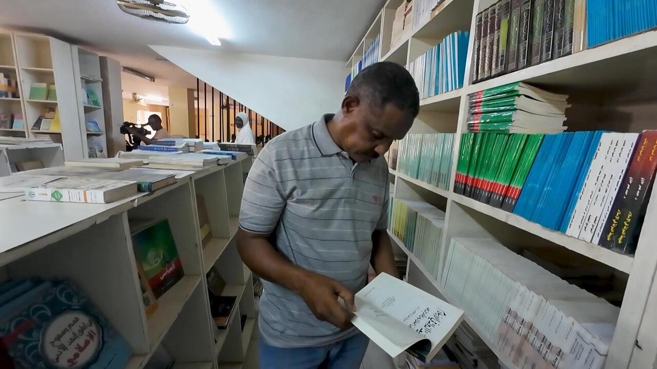 إعادة افتتاح الدار السودانية للكتب في الخرطوم بعد سنوات من الإغلاق