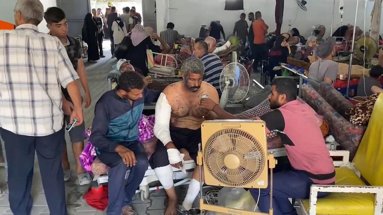 اكتظاظ مستشفى الشفاء الطبي بالجرحى بالتزامن مع توسيع الجيش الإسرائيلي عملياته في غزة