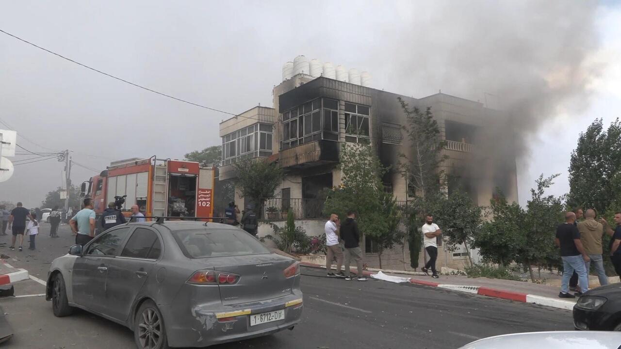 الجيش الإسرائيلي ينفذ عملية في بلدة سردا بالضفة الغربية ويزعم اعتقال "أعضاء خلية إرهابية"
