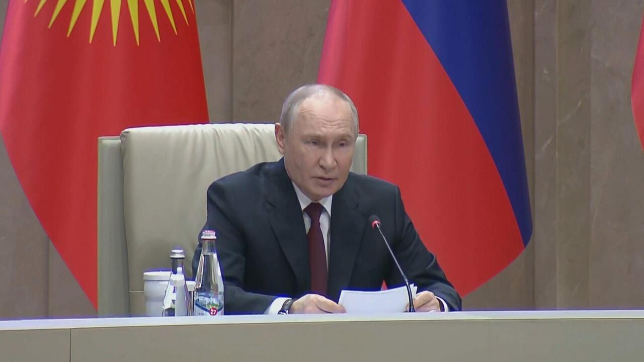 بوتين: روسيا وقرغيزستان تمتلكان إمكانات لتوسيع التعاون في مجال الطاقة النووية السلمية