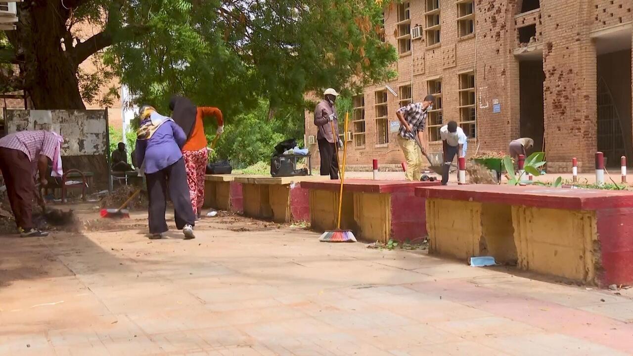 خريجو وطلاب كلية الآداب بجامعة الخرطوم يطلقون مبادرة لإعادة تأهيلها بهدف استئناف الدراسة