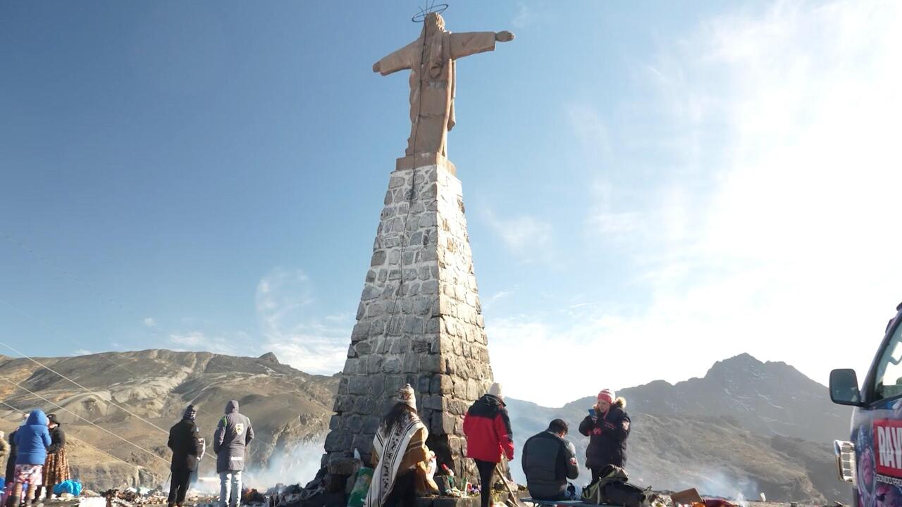 Bolivians honour Mother Earth, appeal for good governance amid economic instability