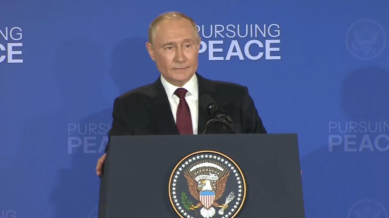 'Don't torpedo the progress' - Putin warns EU, Kiev not to 'throw spanner in the works'