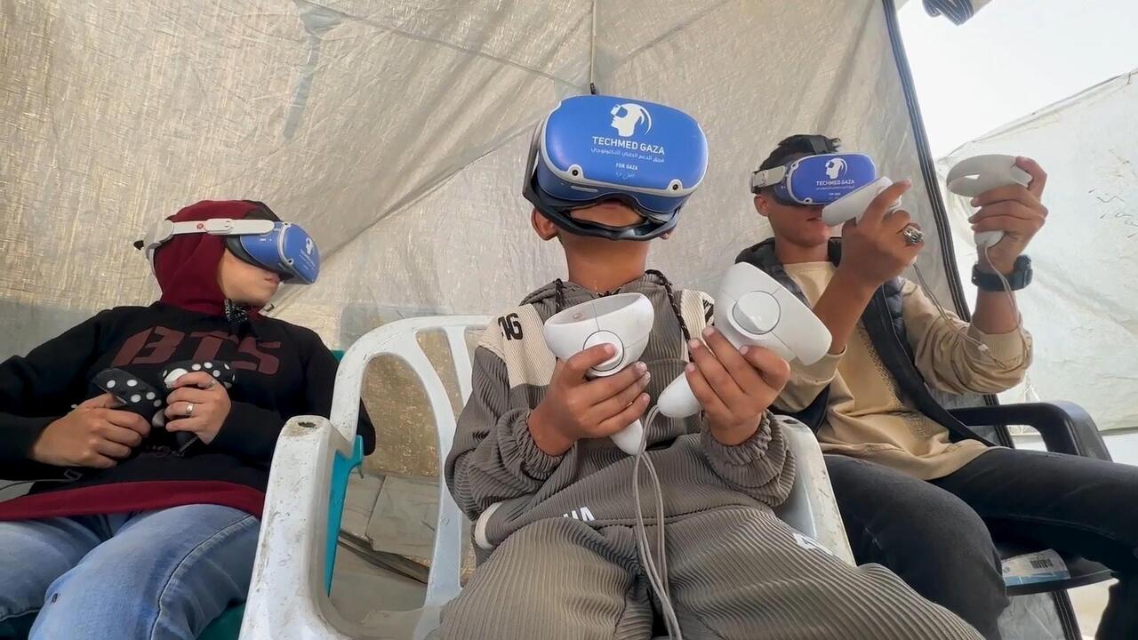نظّارات الواقع الافتراضي تمنح أطفال غزة لحظات من الفرح بعيداً عن الحرب