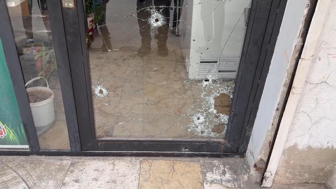 لقطات تظهر آثار الدمار الذي لحق بأحياء مدينة حمص عقب هجوم قبيلة بني خالد عليه