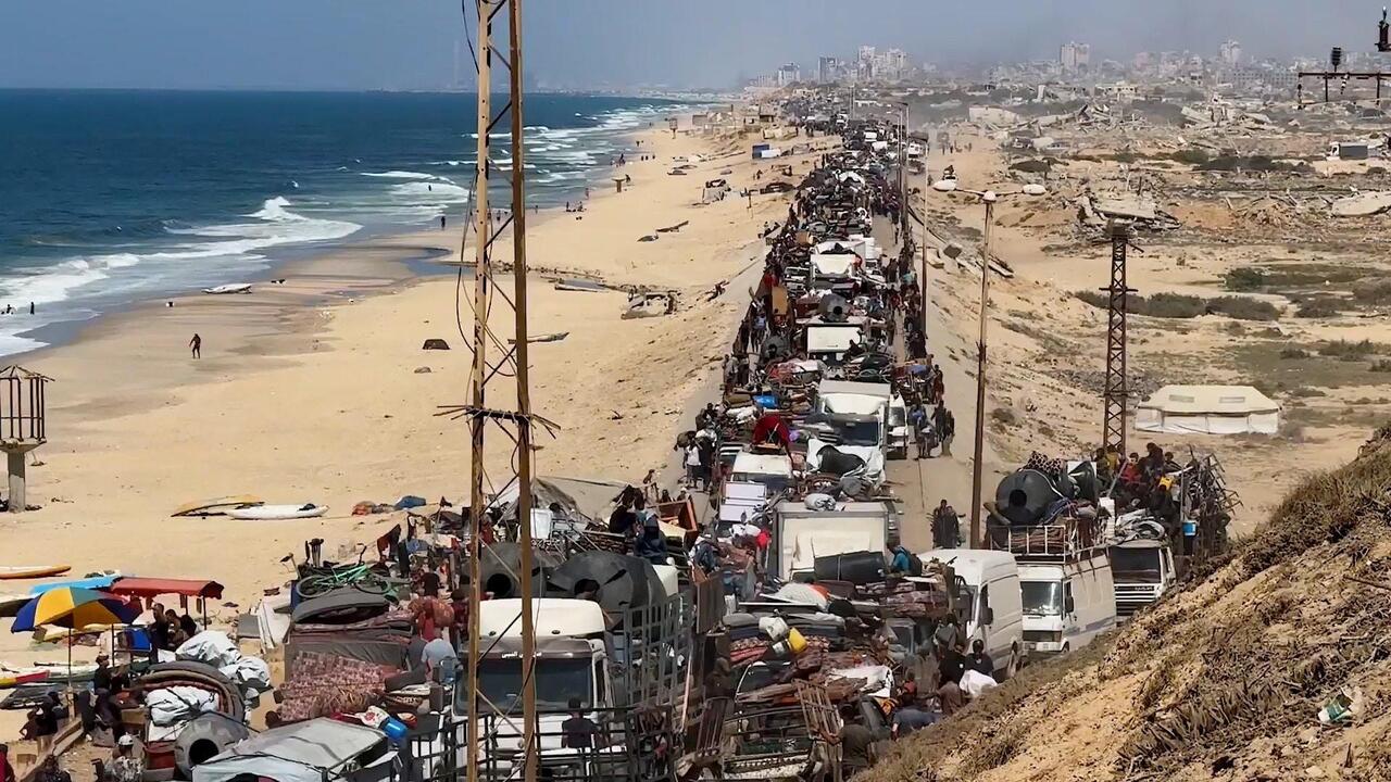 'Worse than anyone could imagine' - Mass displacement as Israel expands Gaza offensive