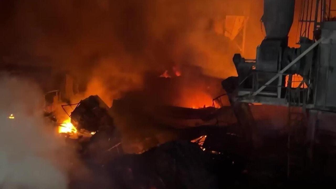 Ansar burns - One reported killed, seven injured as Israeli airstrikes hit south Lebanon
