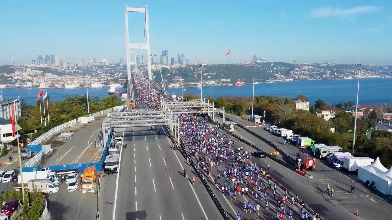 From Asia to Europe - Thousands race across continents in 47th Istanbul Marathon