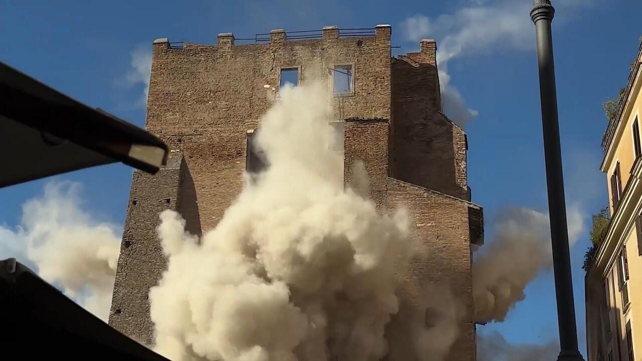 Medieval tower topples - Rome's Torre dei Conti partially collapses during renovations

