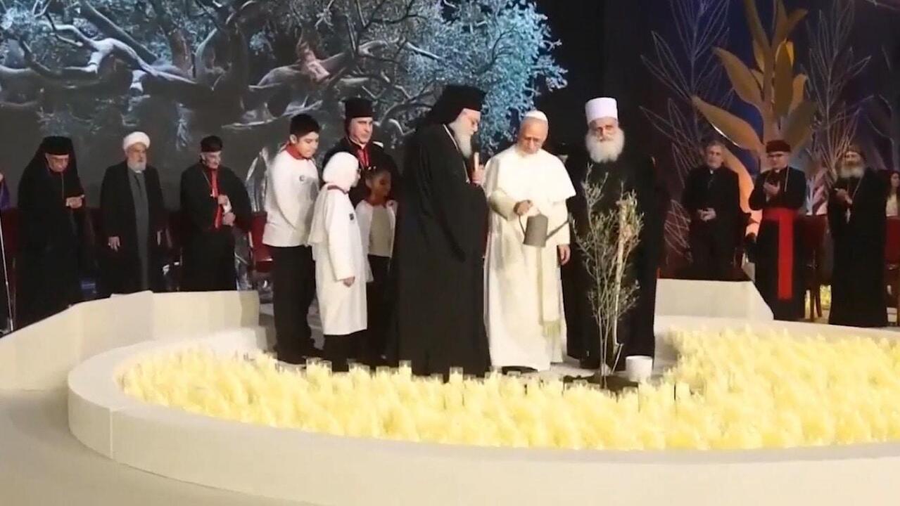  البابا ليو الرابع عشر يترأس اللقاء المسكوني والحوار بين الأديان في ساحة الشهداء ببيروت