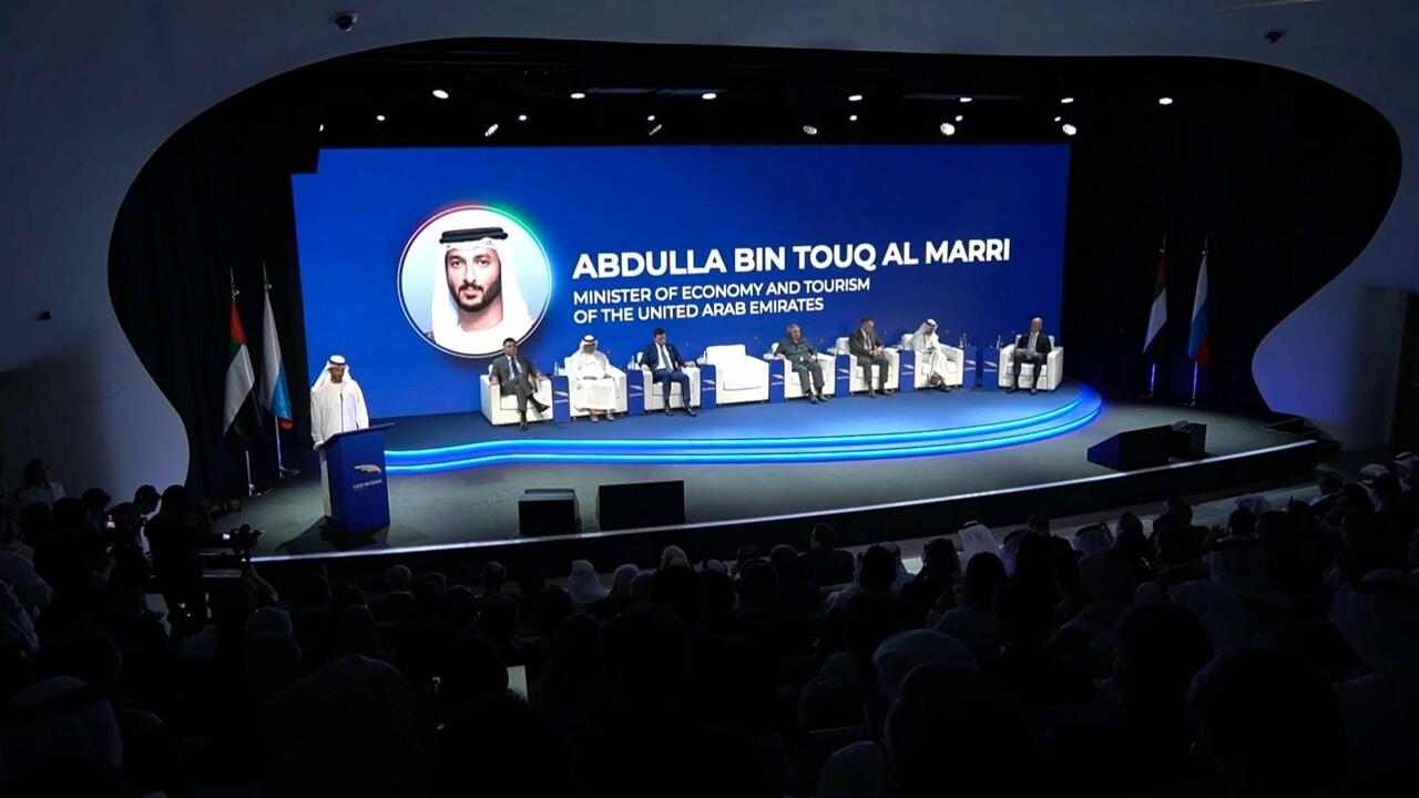 كبار المسؤولين في موسكو يزورون منتدى الأعمال الروسي الإماراتي في دبي