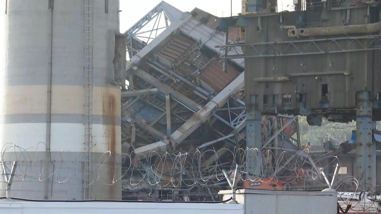 Boiler tower collapse - Seven trapped as search and rescue teams scramble to power plant

