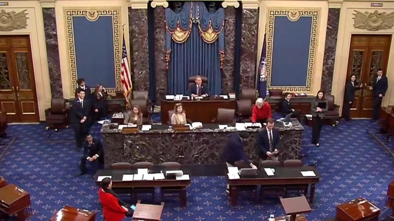 Switching sides - Handful of Democrats back Republican deal to end record shutdown

