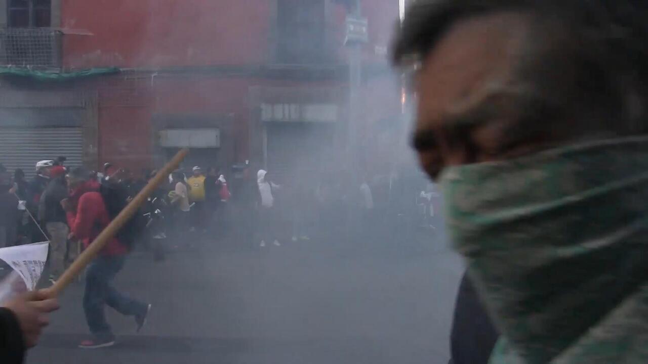 Playtime's over - Police tear gas TEACHERS at Mexico City's National Palace 