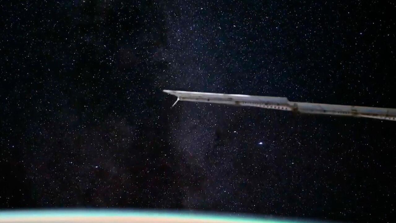 Galactic glow! Russian cosmonaut captures jaw-dropping view of Milky Way