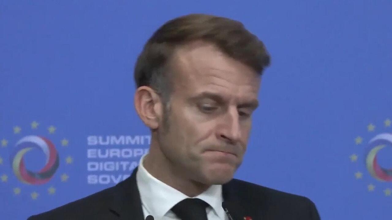 Something up your nose?! Macron's anti-cocaine rant ruined by huge SNIFF

