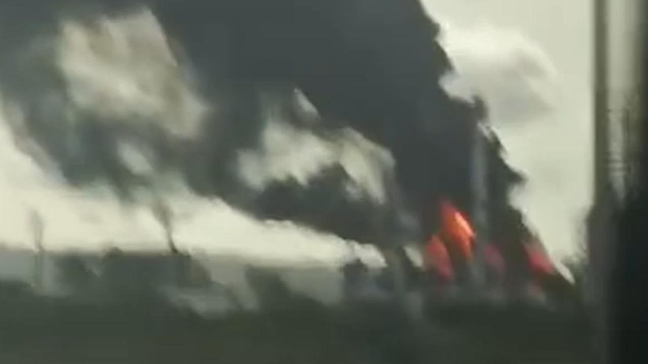 Venezuela fireball - Explosion rips through Petrocedeno's crude-processing plant 

