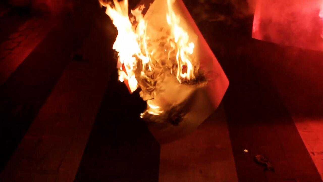 'Fascism's not dead!' - Madrid protesters burn US, Israeli flags on Franco anniversary