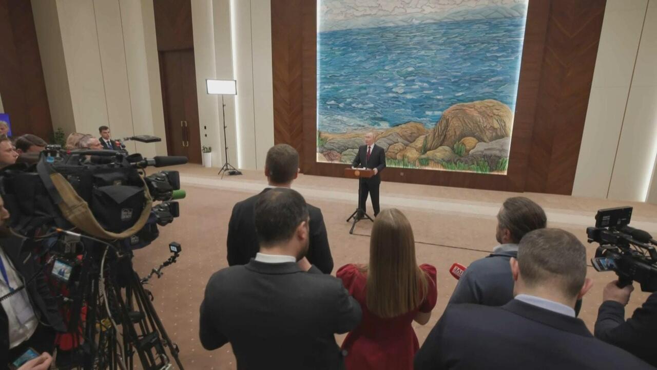 I can't work out if Europeans are teaching Ukrainians to steal... or the other way around!