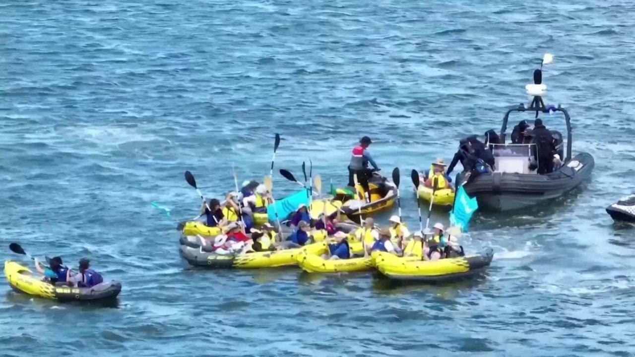 Floating revolt - Police arrest 141 climate protesters as kayaks block Newcastle Harbour