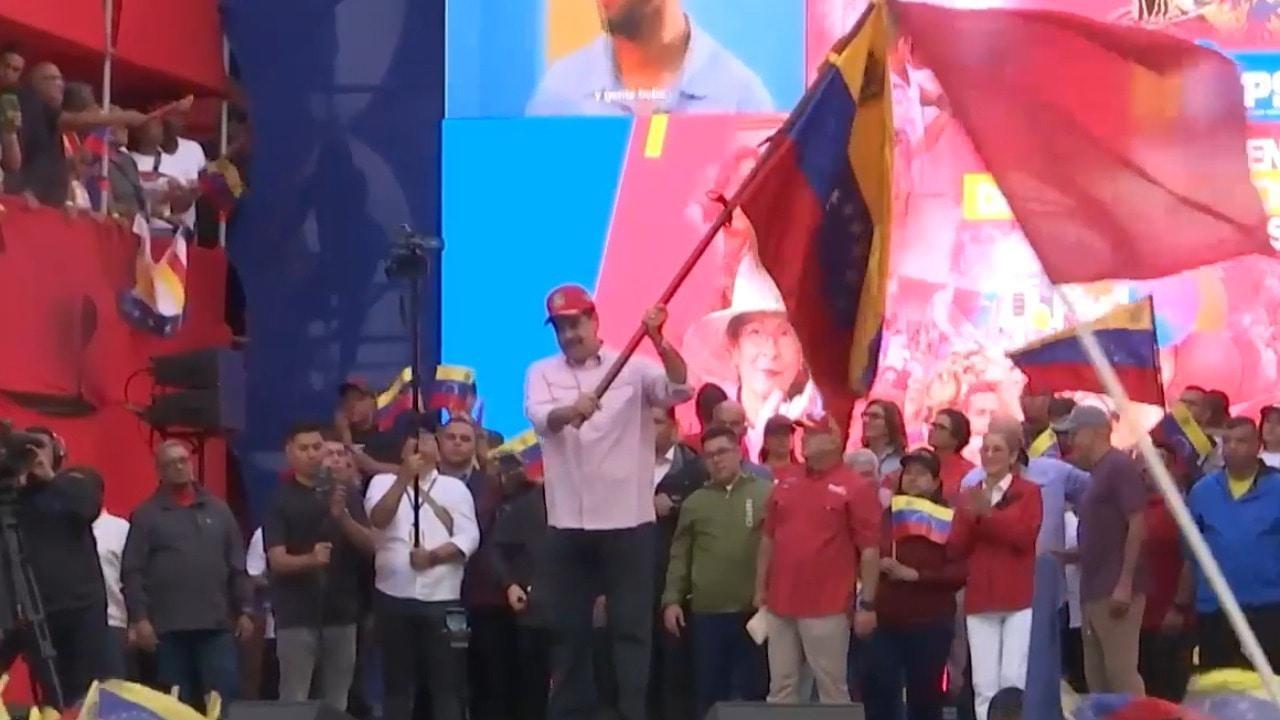 We're ready to defend our homeland! - Maduro at massive Caracas rally
