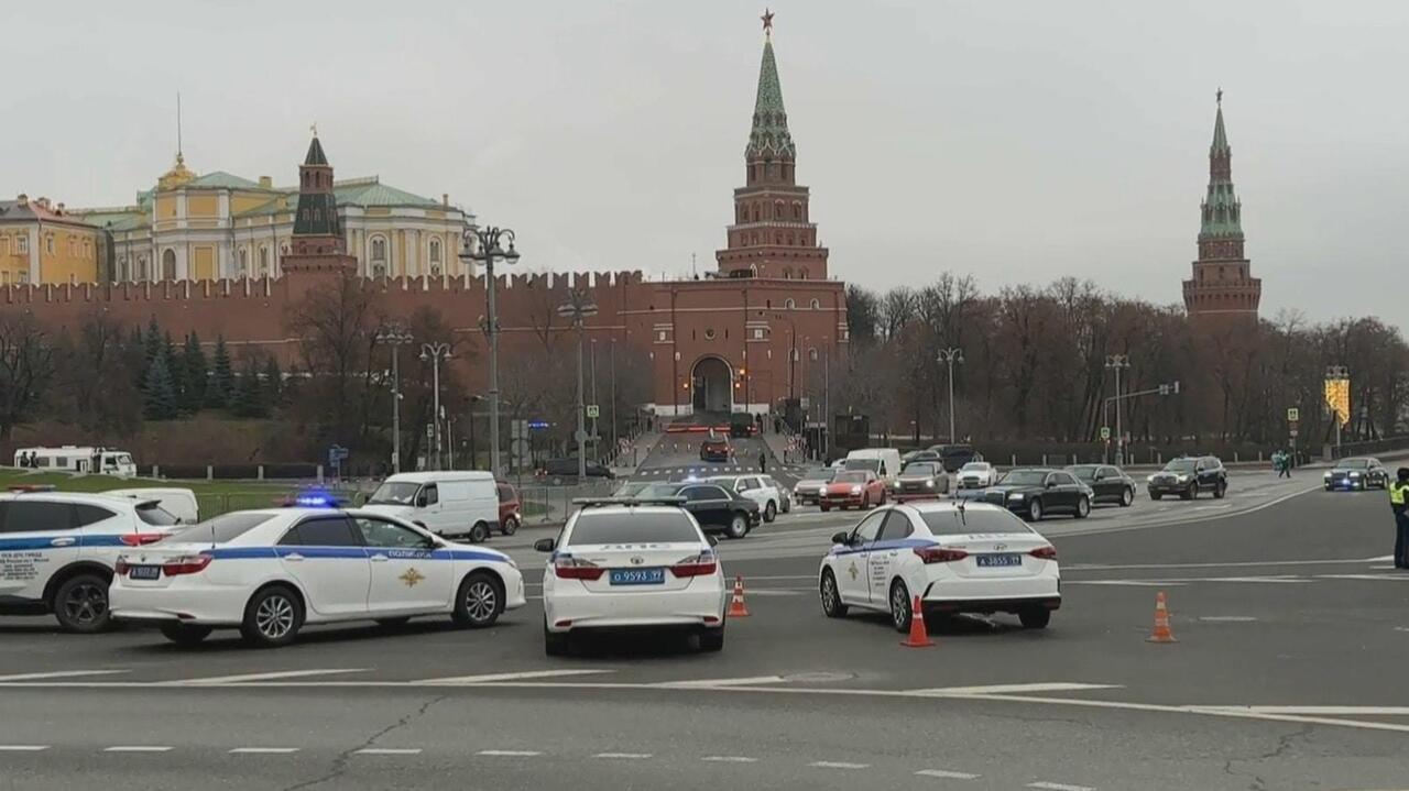 Destination Kremlin - VIP motorcade in Moscow as Witkoff set for Putin talks

