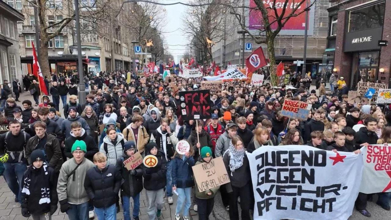 'We don't want it!' - Thousands march across Germany to rally against conscription reforms