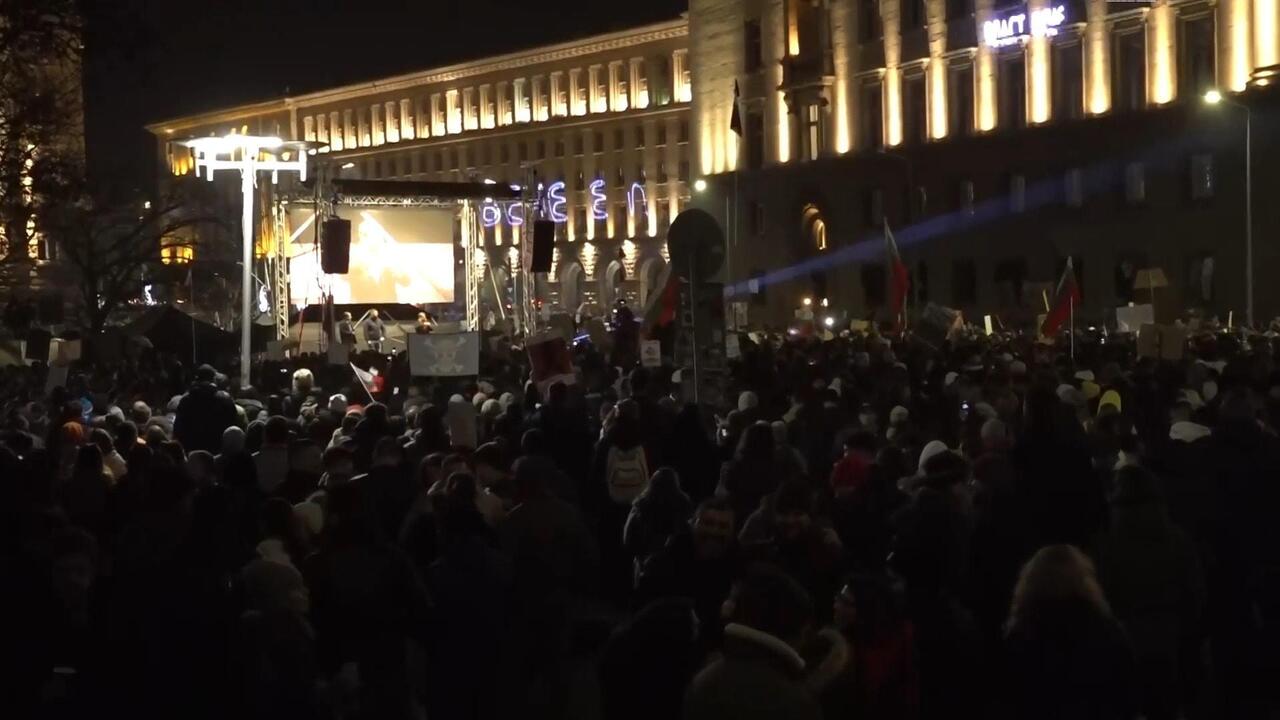 Bulgaria uprising - Sofia sees latest, huge anti-govt demonstration
