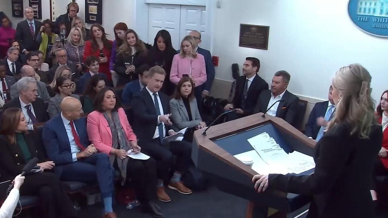 US DOES intend to seize that oil - WH spox after US grabs tanker off Venezuela

