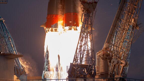 Soyuz-2.1b rocket launches with Ionosfera-M satellites from Vostochny Cosmodrome