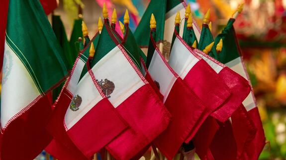 Mexico celebrates Independence Day eve with 'El Grito' in capital