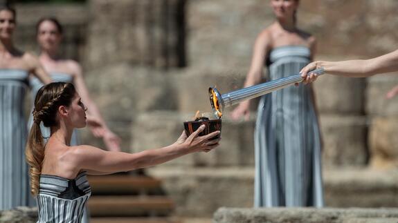 Olympic flame lights up Olympia, kicks off 2026 Winter Games torch relay