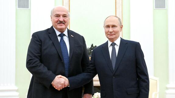 REFEED: Putin and Lukashenko hold bilateral meeting in Kyrgyzstan