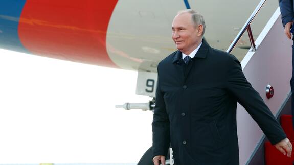 Putin arrives in Turkmenistan's Ashgabat