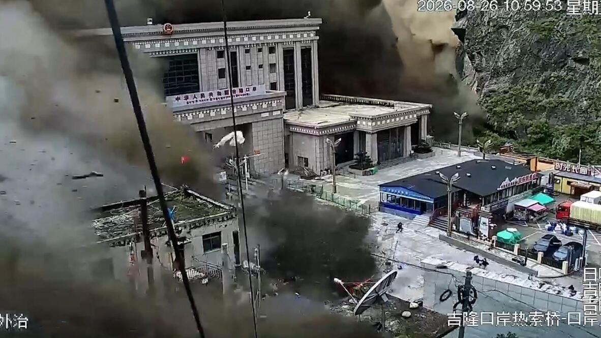 Disaster movie - THAT footage as deadly flash floods engulf Gyirong ...