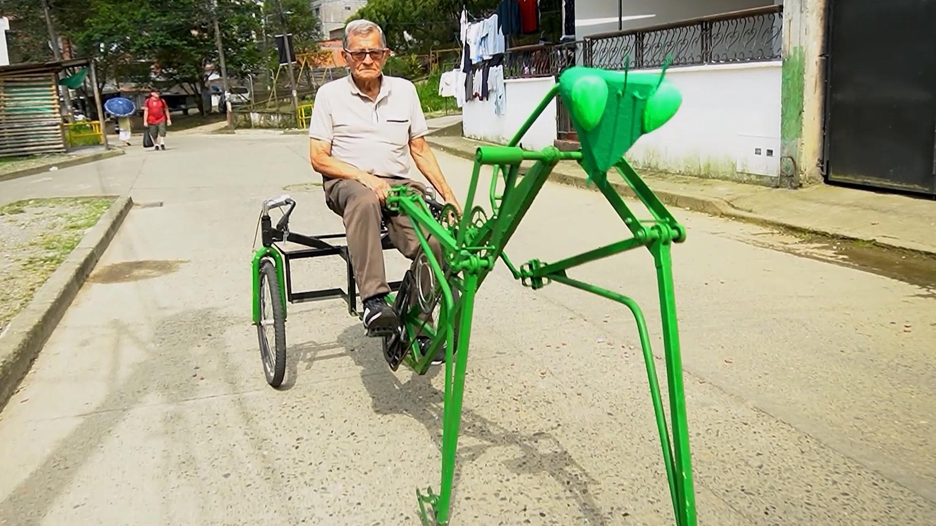 Walk this way! - Colombian inventor turns heads with scuttling 'praying ...