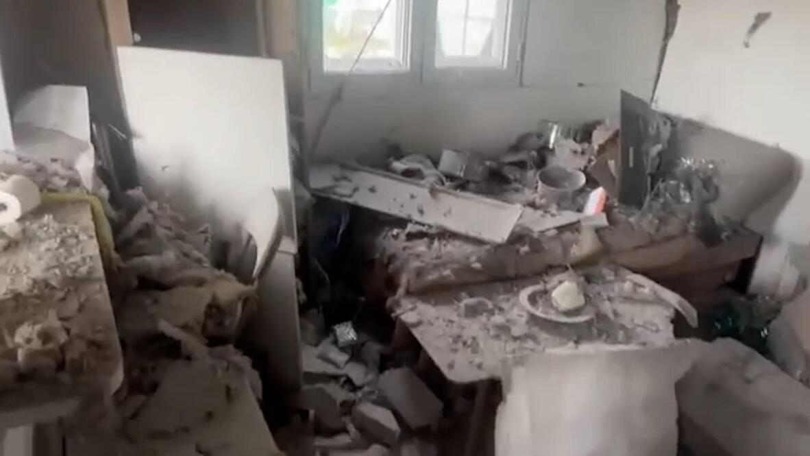 Direct strike - Apartment damaged in Kiryat Ata as Iranian barrage hits ...