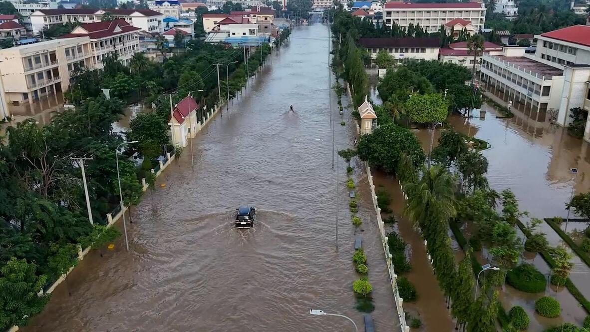 Cambodia's flooding crisis - Dramatic drone shots of submerged streets ...