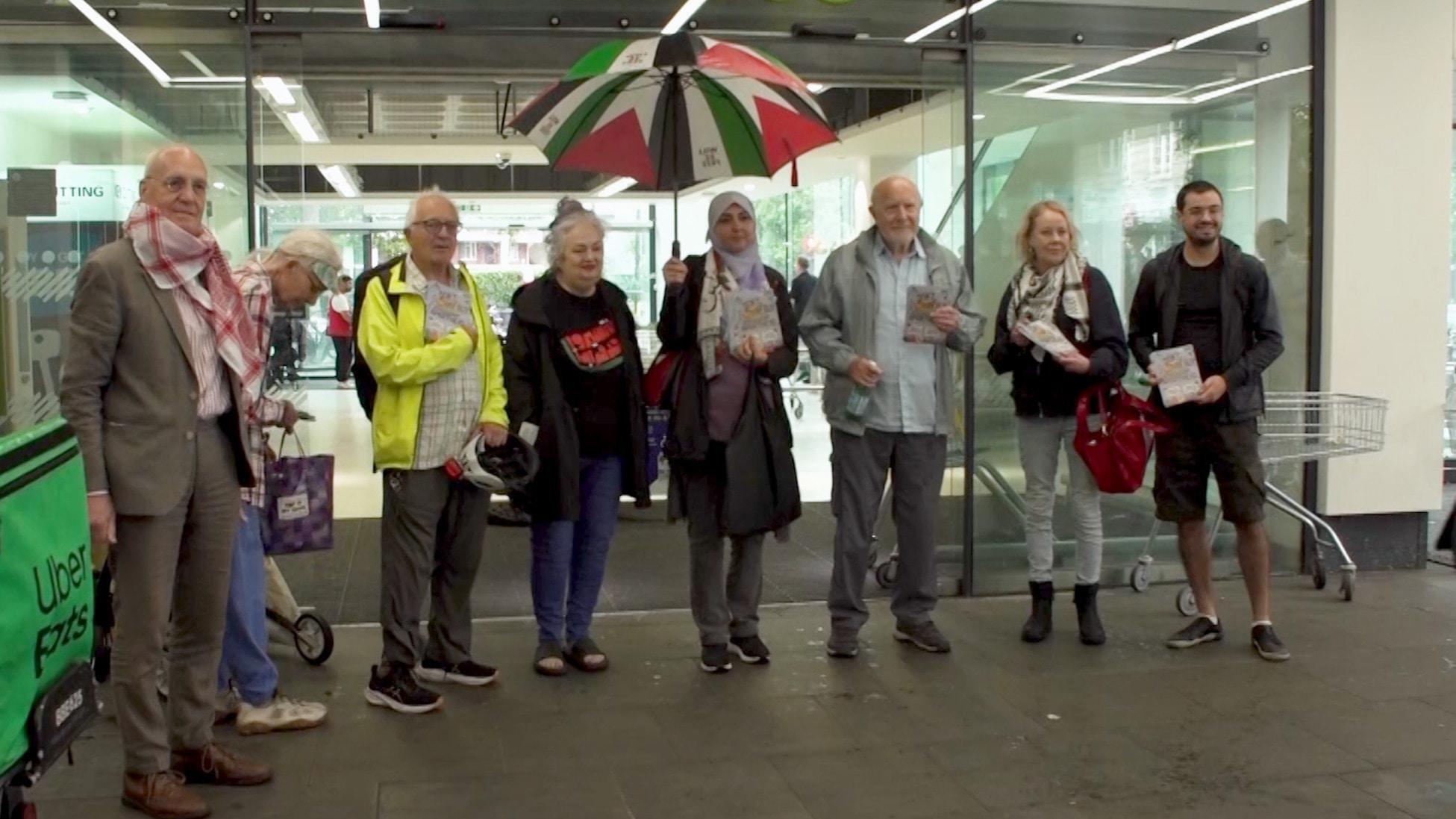 'Don't buy apartheid!' - PSC activists target London supermarkets in ...