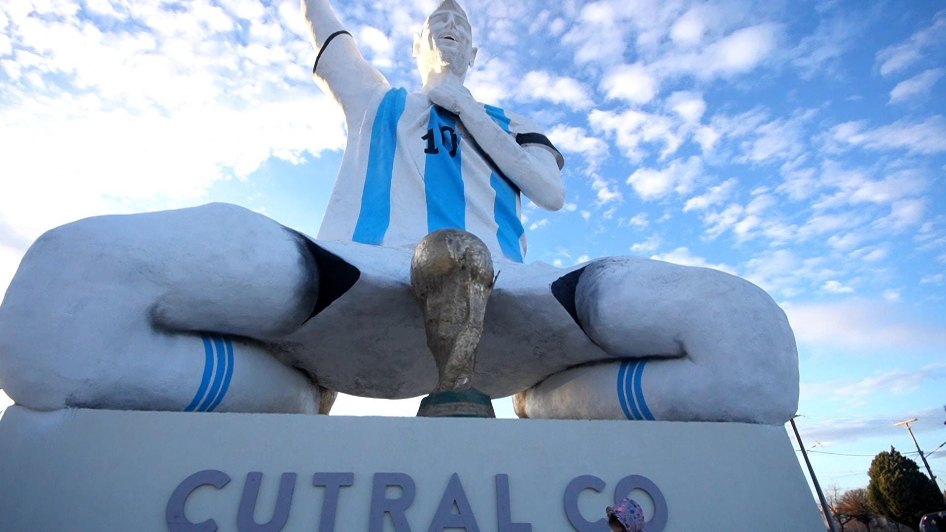 Messi's massive... monument! - Supersized tribute to Argentina's icon ...