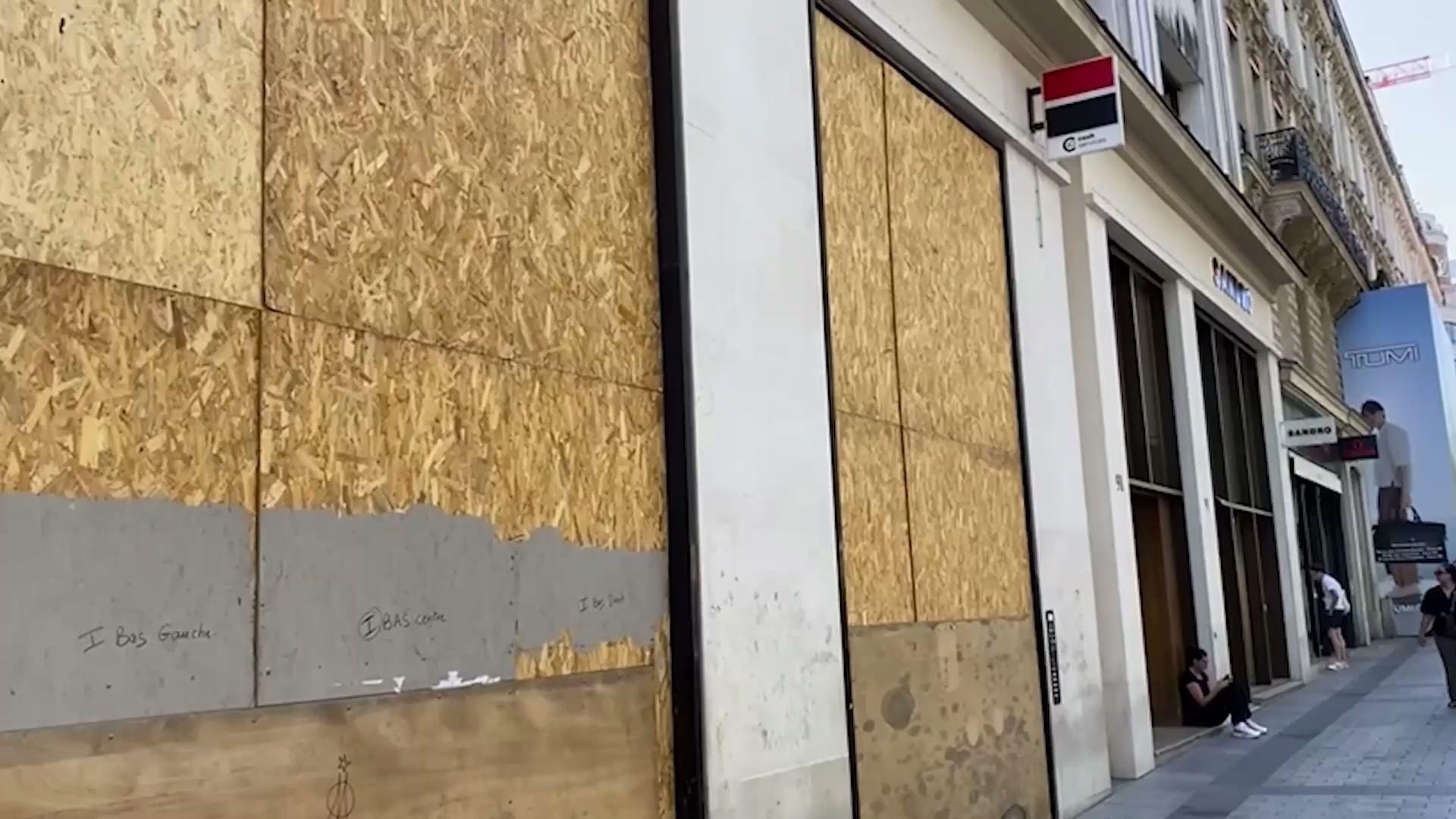 Plywood before kick-off - Paris shops brace for crowds ahead of France ...