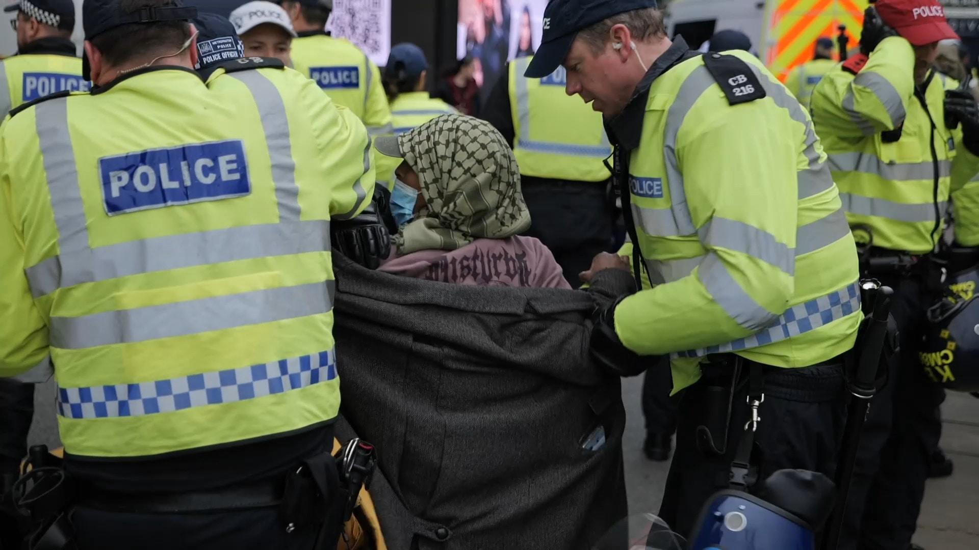 'It's outrageous!' - Police make arrests in London as hundreds join ...